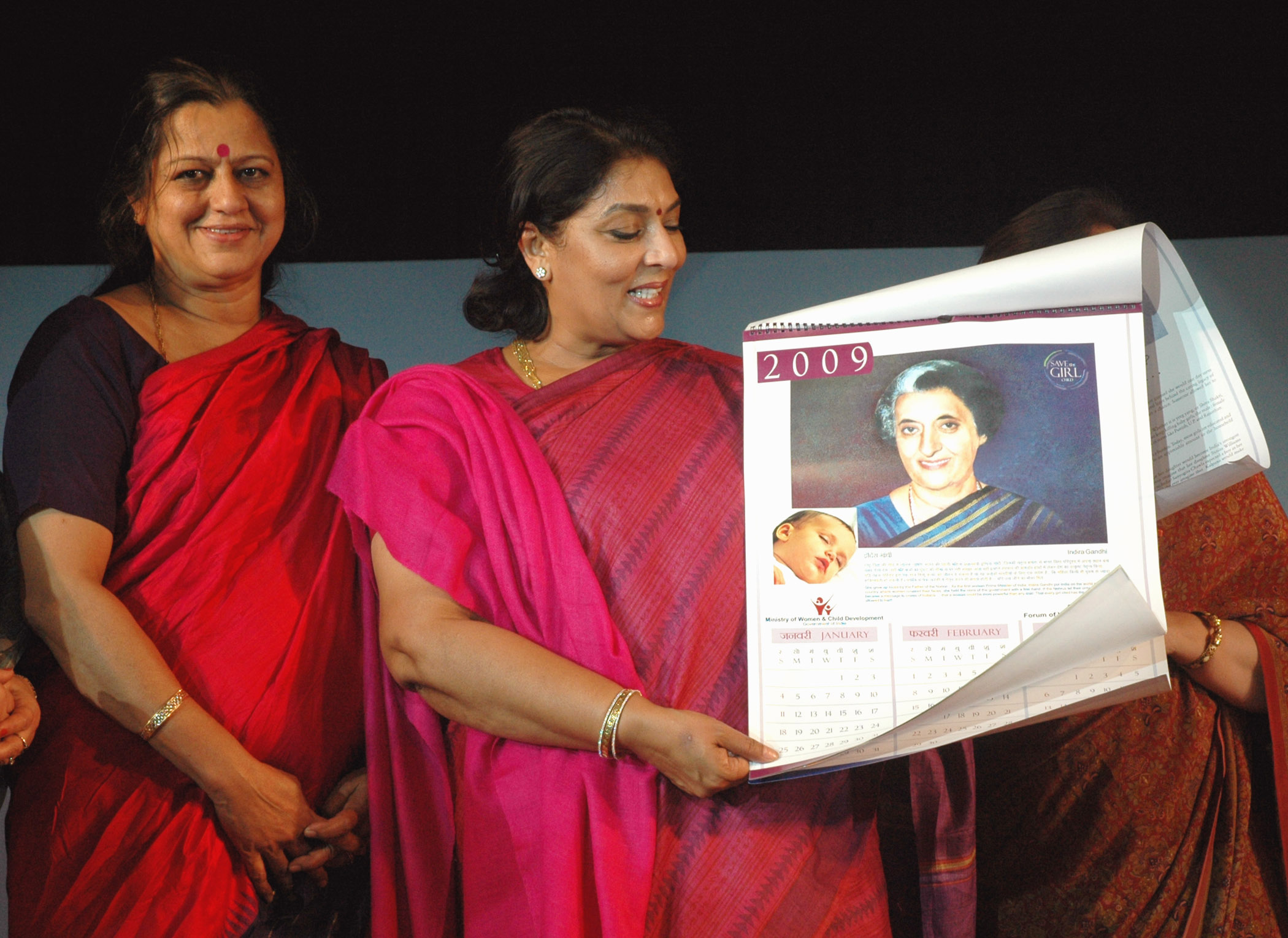 The_Minister_for_Women_and_Child_Development,_Smt._Renuka_Chowdhury_releasing_a_calendar,_at_the_launching_of_new_initiatives_for_welfare_of_Girl_Child_and_logo_for_National_Girl_Child_Day,_in_New_Delhi_on_January_19,_2009