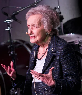 Brenda Milner — Biography