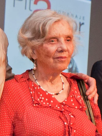 Elena Poniatowska — Biography