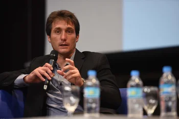 Guillermo Barros Schelotto — Biography