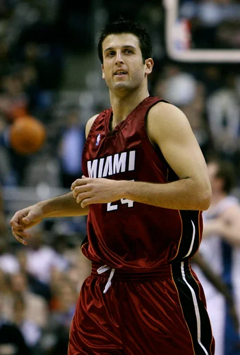 Jason Kapono — Biography