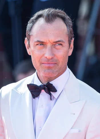 Jude Law — Biography