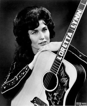 Loretta Lynn — Biography
