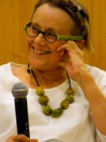 Mary Beth Hurt — Biography