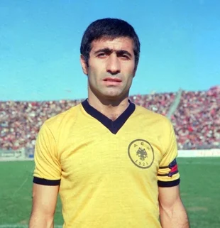 Mimis Papaioannou — Biography