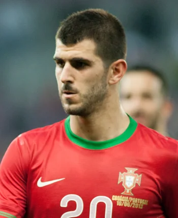 Nélson Oliveira — Biography