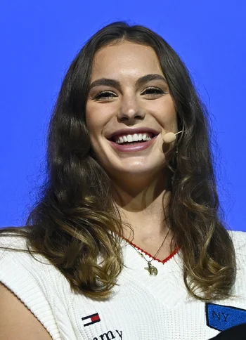 Penny Oleksiak — Biography