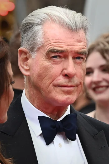 Pierce Brosnan — Biography