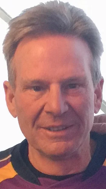 Sam Newman — Biography
