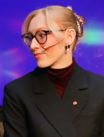 Solveig Vik — Biography