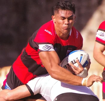 Vincent Leuluai — Biography