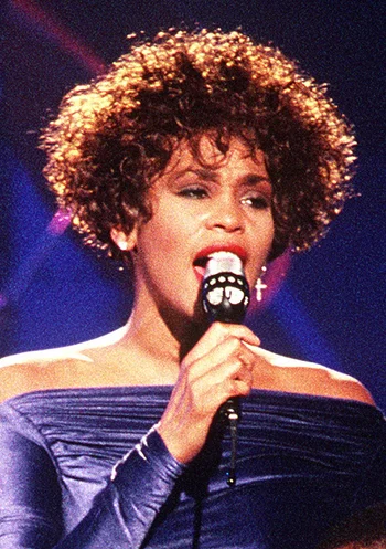 Whitney Houston — Biography