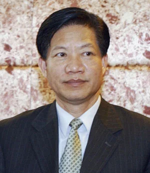 Zheng Xiaoyu — Biography